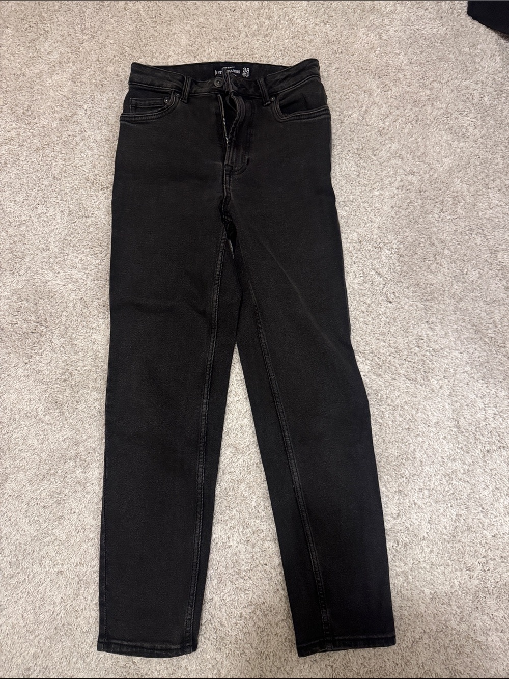Stradivarius Women’s Black Mom Slim Fit Jeans